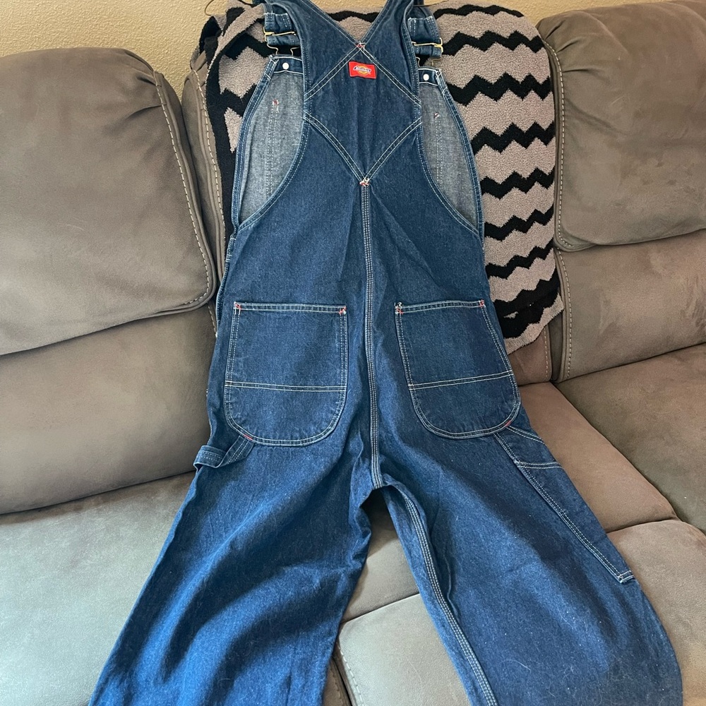 DICKIES OVERALLS- 34x32